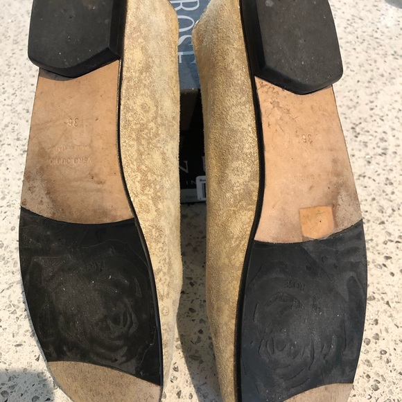 Taryn Rose gold flats - like new - Picture 2 of 2